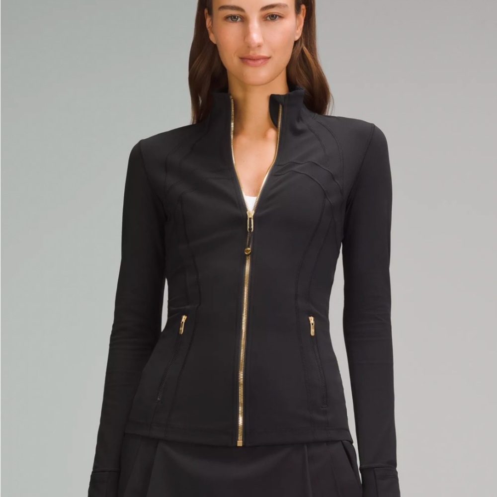 SOLD OUT lululemon Nulu Women’s Define Jacket in Black/Gold